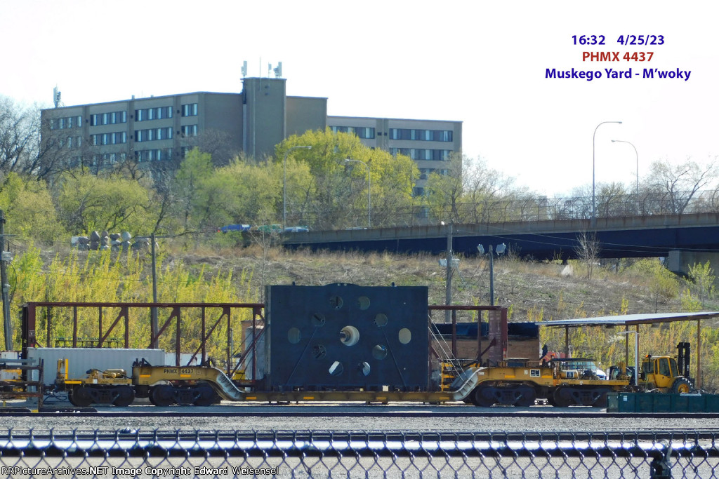 Unusual to find this load without partner components in Muskego yard